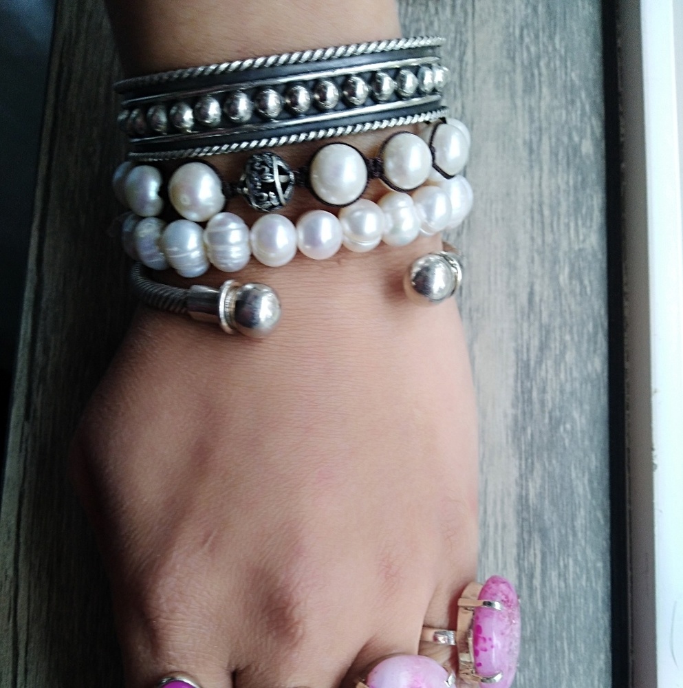 Sold* Mexican Sterling Silver cuff bracelet - Picture 3 of 8